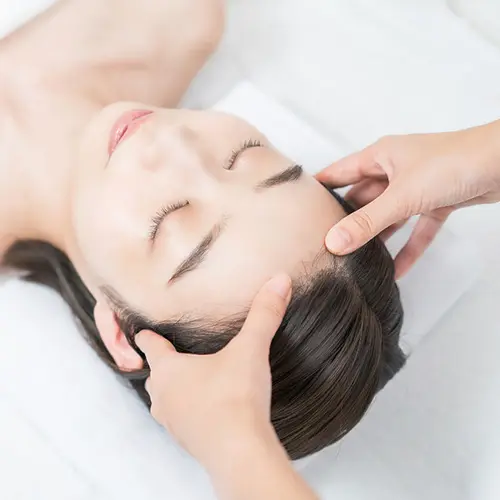 首・肩でお悩みの方向けドライヘッドマッサージ